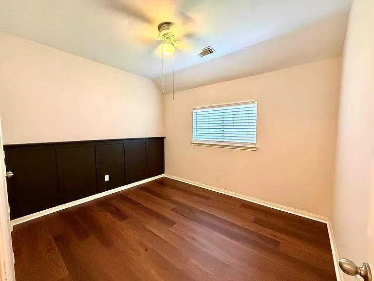 7018 Paradise Park Bnd — Photo 19