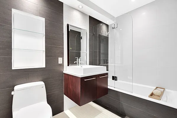 Sold by Douglas Elliman | media 22