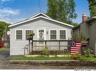 9 Dodd St, Whitesboro, NY 13492