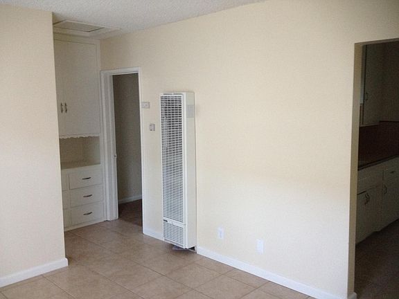 5th image of 4048 Manhattan Beach Blvd #4052-1/2