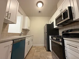 2022 Central Road, #306