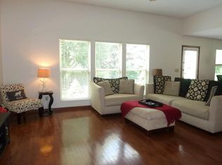 3193 Longspur Dr, Columbus, OH 43228