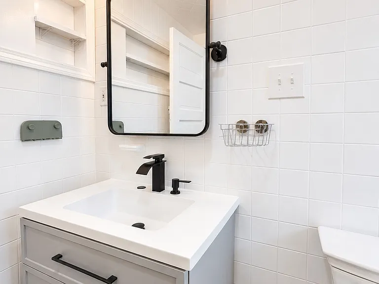 48 Shawmut St #1 — Photo 13