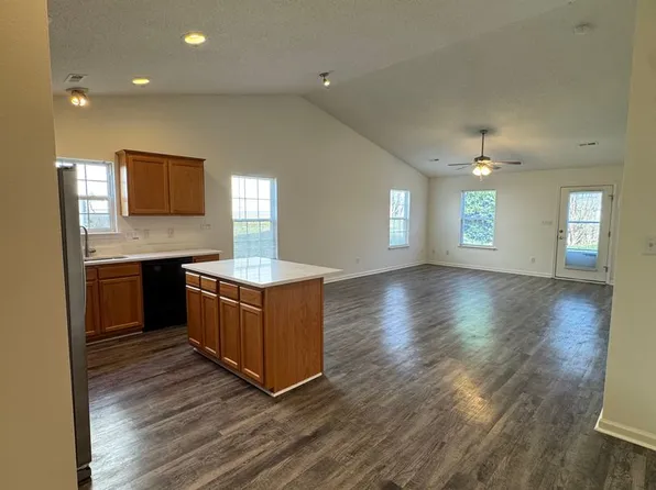 132 Springwood Ln, Mooresville, NC 28117