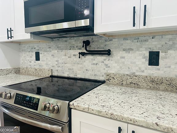 4th image of 119 F Ave