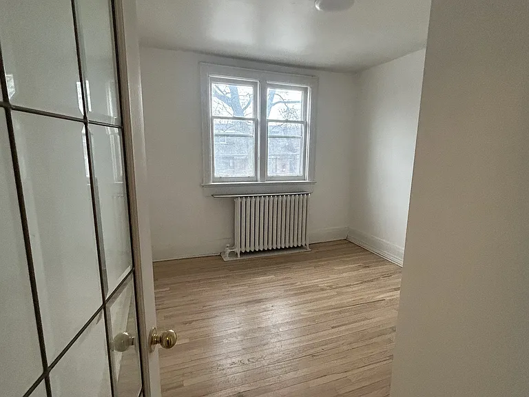 28 Springhurst Ave #6 — Photo 11