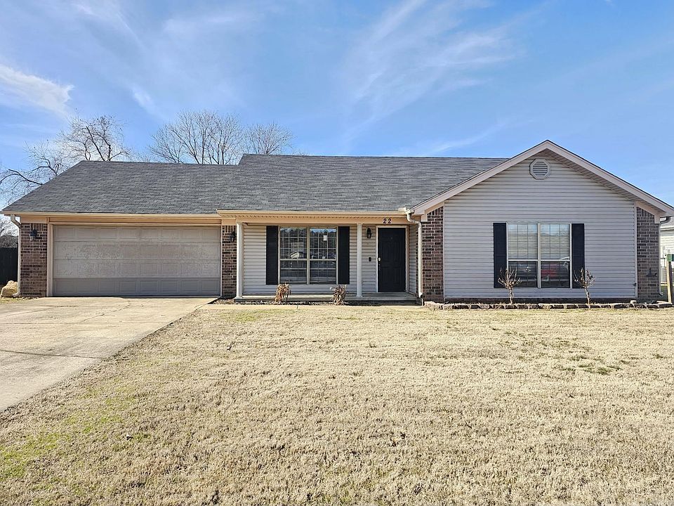 1st image of 22 Applewood Dr