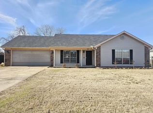 22 Applewood Dr, Cabot, AR 72023