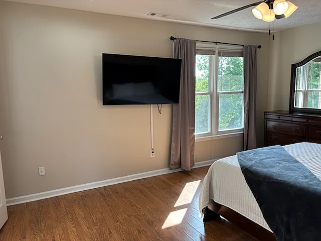 468 Derby Ln — Photo 13