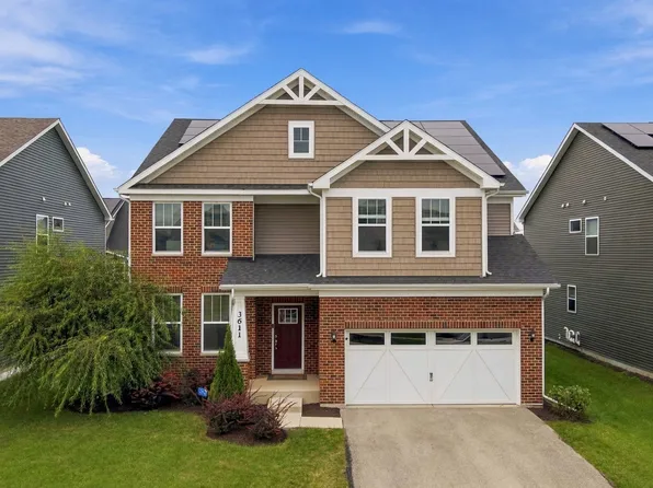 3611 Gold Cup Ln, Naperville, IL 60564