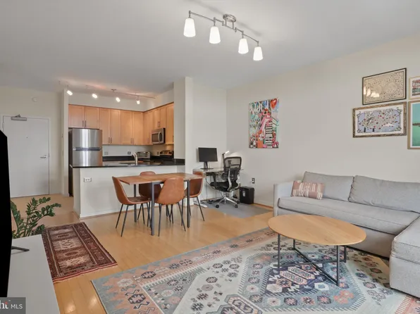 437 New York Ave NW APT 1003, Washington, DC 20001