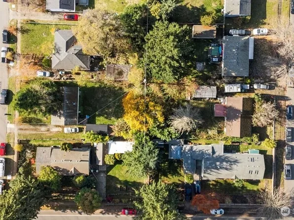 190 XX 10th  (Assemblage) Avenue NE, Shoreline, WA 98155