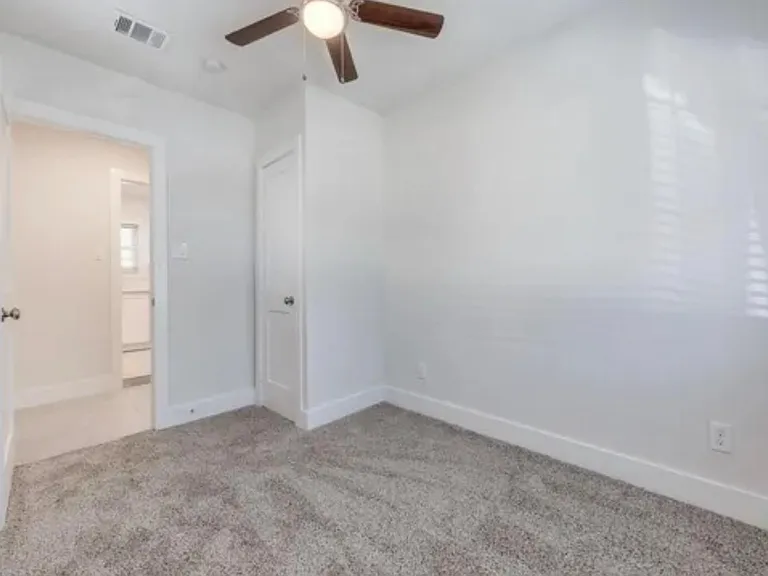 1406 Harlandale Ave — Photo 19