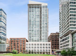 701 S Wells St APT 903, Chicago, IL 60607