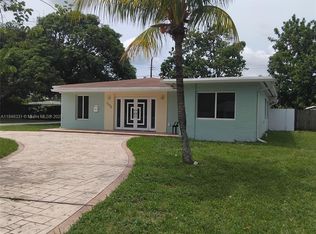 1598 NE 174th St, North Miami Beach, FL 33162