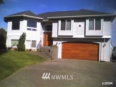 870 Marshall Drive photo 1