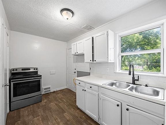 4th image of 6701 Walrond Ave