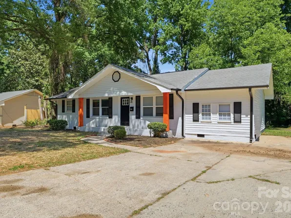 810 Echo Glen Rd, Charlotte, NC 28213