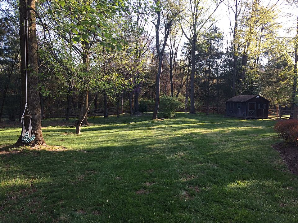 1st image of 11696 Gilman Ln