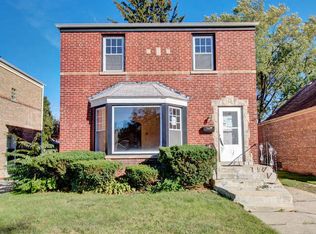 8749 S Mozart Ave, Evergreen Park, IL 60805