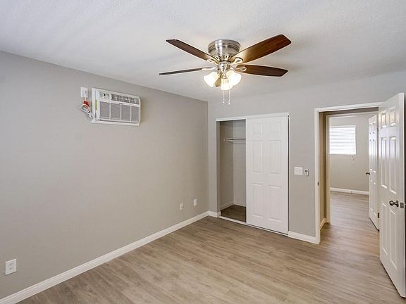 4th image of 4747 67th St #B