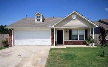 2nd image of 55 Fairlane Pl