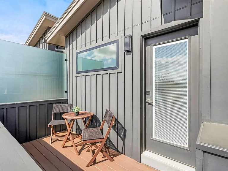 4400 Mount Vernon Dr #B — Photo 20