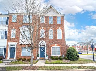 25418 S Riding Blvd, Chantilly, VA 20152