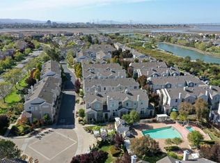 5 Knot Ln, Redwood City, CA 94065