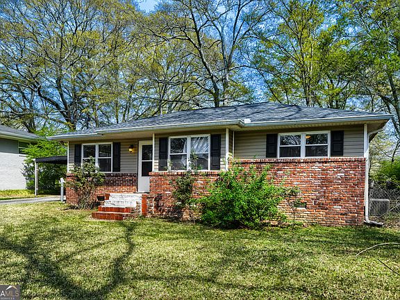4th image of 8504 Meadowbrook Dr