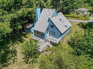 2131 Collins Rd, Crescent City, CA 95531