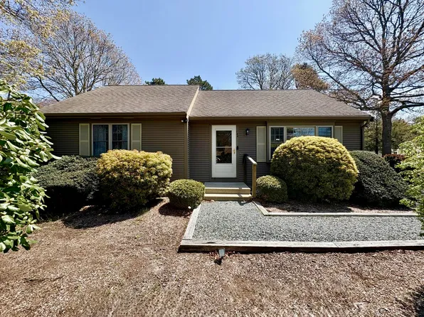 144 Sudbury Lane, Hyannis, MA 02601