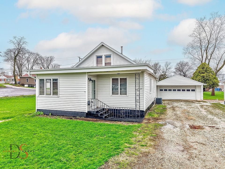 1st image of 319 Railroad Ave
