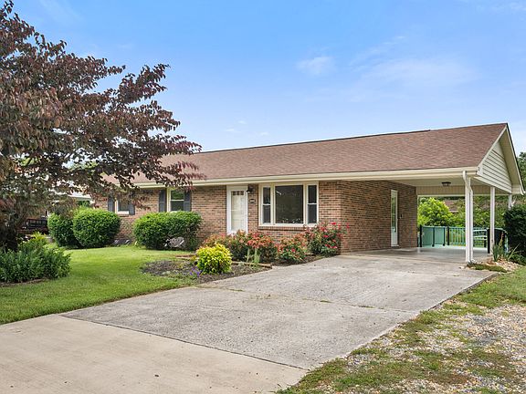 2nd image of 6890 Riverbend Dr