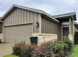 9756 & 9760 Grosbeak Ln, Magnolia, TX 77354