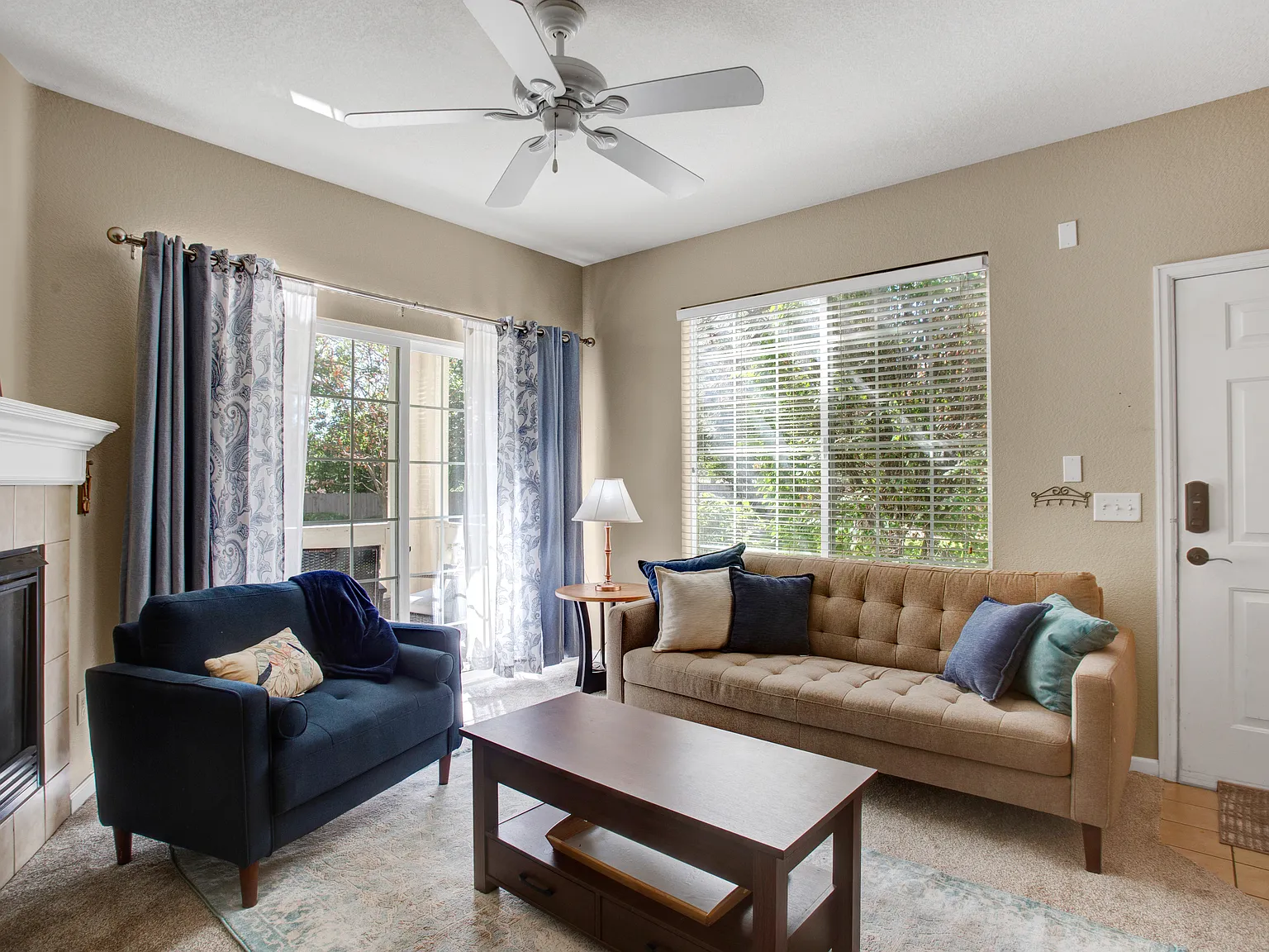 2 bed, 1097 sqft, $2,800 — Photo 2