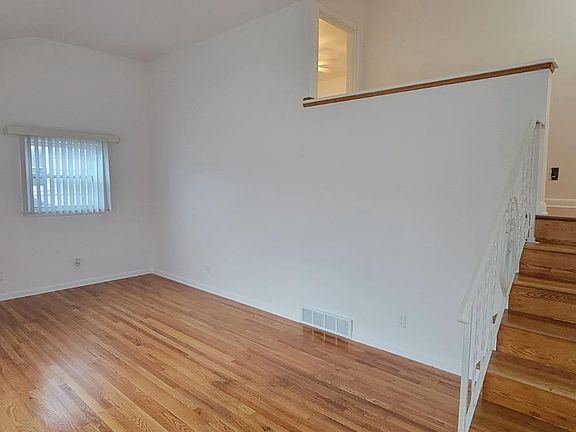 5th image of 6553 Montana Ave