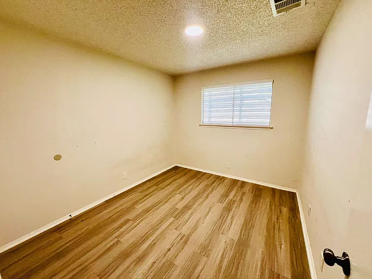 105A Nicole Cv — Photo 23