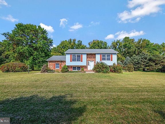 5th image of 9500 Little John Ct