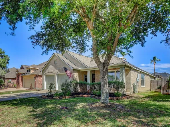 849 Falling Springs Lane, League City, TX 77573