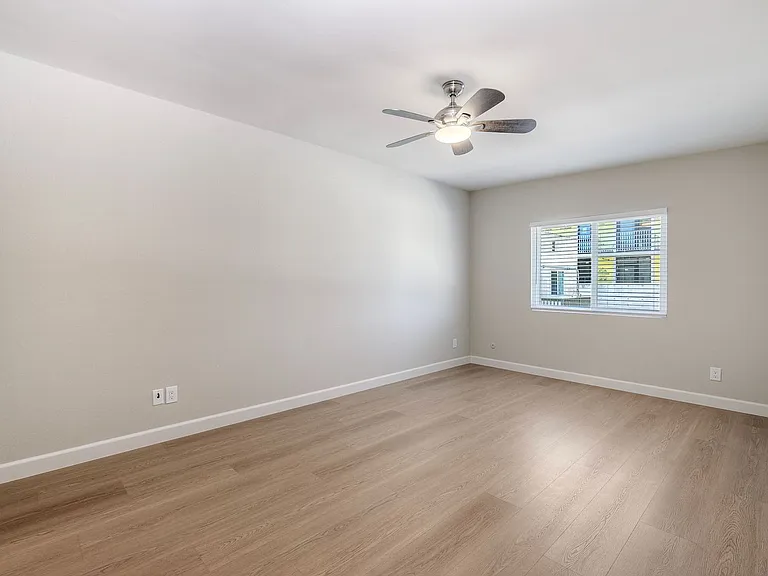 2538 C St #7 — Photo 13