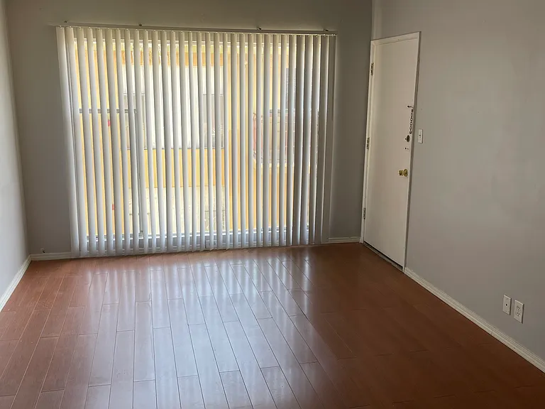 5110 Harold Way Apartments — Photo 1