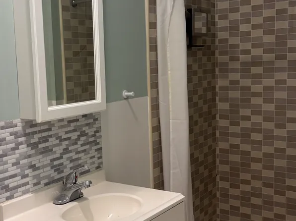 213 East 118th Street image 5 of 7