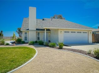 1071 W Cheshire St, Rialto, CA 92377