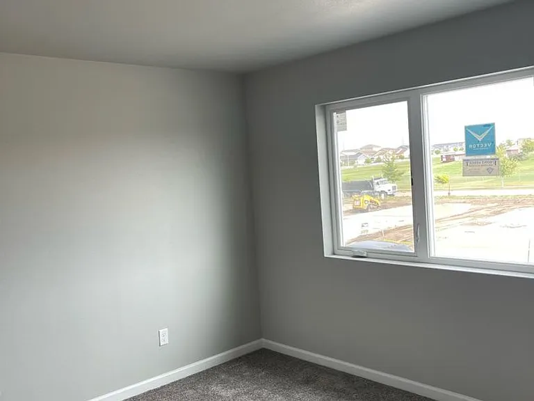 126 Marshall Loop — Photo 2