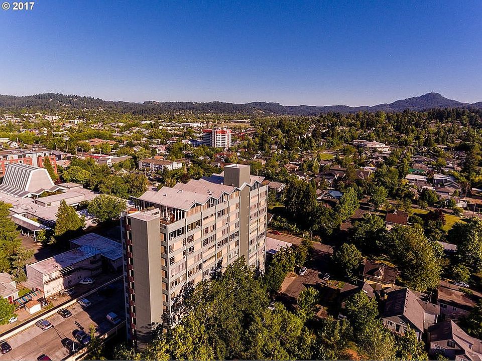 2nd image of 1313 Lincoln St APT 805