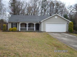 616 Red Fox Ln, Auburn, GA 30011