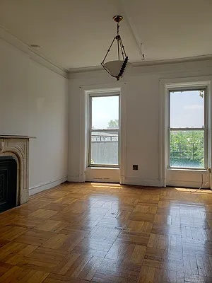 Rented by Signature Property Realty | media 33