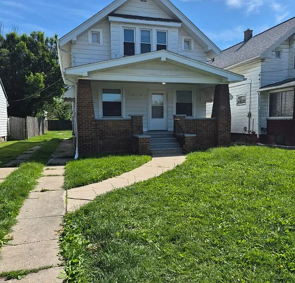 540 E Weber St — Photo 1