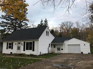 2237 Walter Rd, Westlake, OH 44145